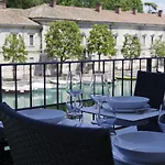 Cordigero - Riverside Suite Apartman